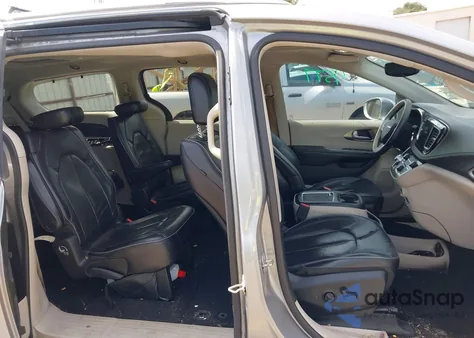 2018 Chrysler Pacifica Limited from USA, damaged, VIN 2C4RC1GG2JR272337